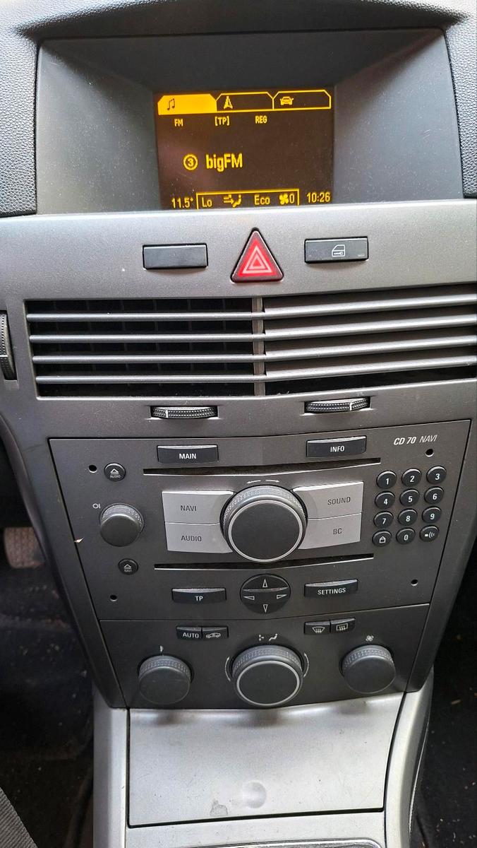 Opel Astra 2005 — photo 10