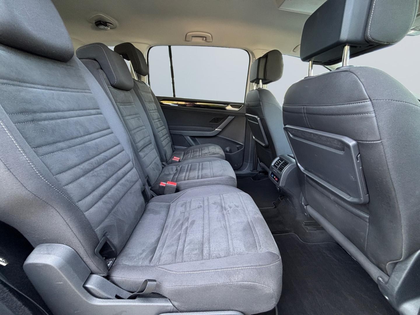 Volkswagen Touran 1.5 TSI DSG R-Line *LED*7-Si*CAM*ACC*SHZ*, миниатюра 17