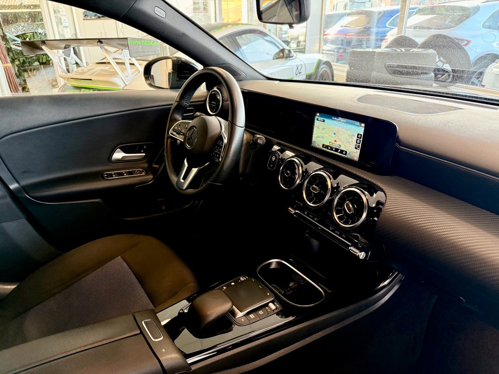 Fahrzeugabbildung Mercedes-Benz CLA 180d Shooting Brake