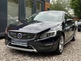 Volvo S60 Lim. Summum AWD - Volvo S60 mit Diesel-Antrieb