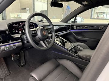 Porsche Panamera - 10