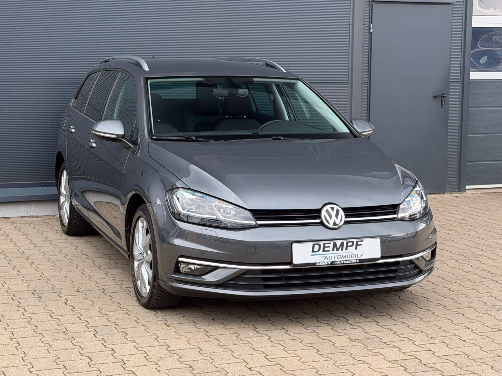 Volkswagen Golf Var. Highline*DSG*ErgoActive*LED*Navi*ACC*