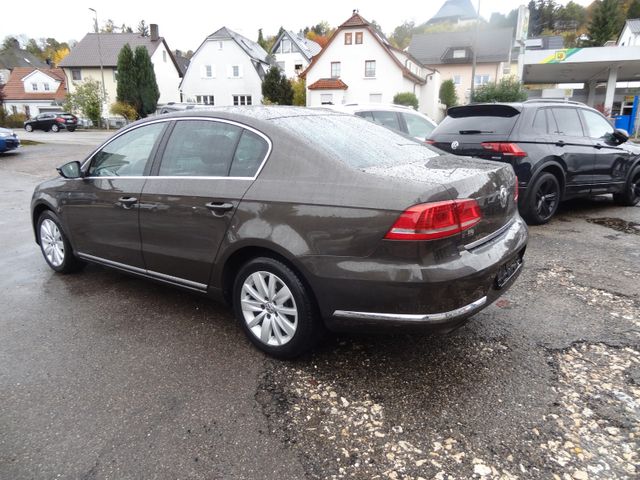 Fahrzeugabbildung Volkswagen Passat Lim. Comfort/Xenon/Navi/140PS/2.Hd/