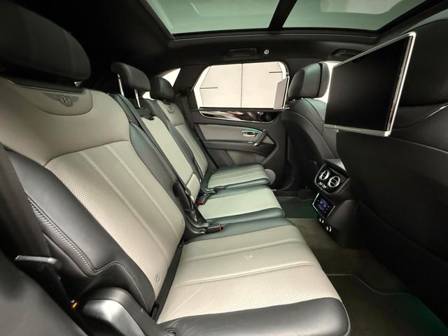 Bentley Bentley Bentayga 4.0 V8, 7 Sitzer, Massage,Pano,
