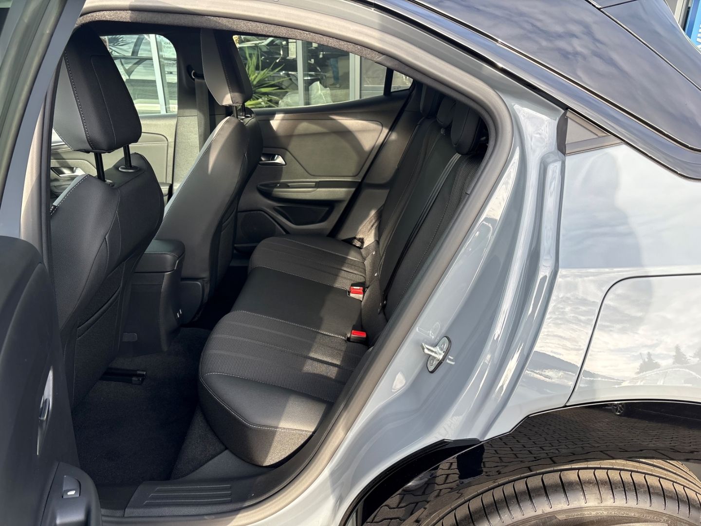 Fahrzeugabbildung Opel Mokka GS LED Apple CarPlay Android Auto Klimaaut