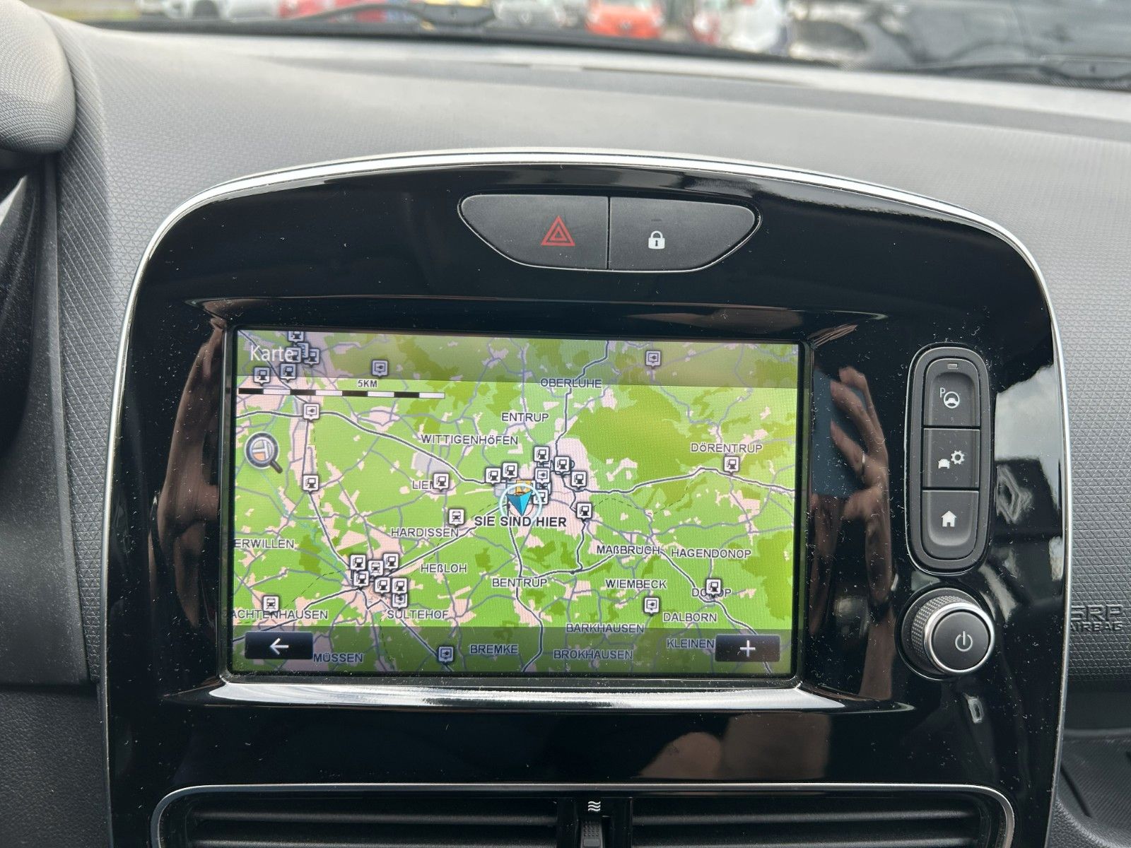 Fahrzeugabbildung Renault Clio IV Collection