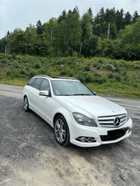 صورة 4 لـ 2013 Mercedes-BENZ C 220
