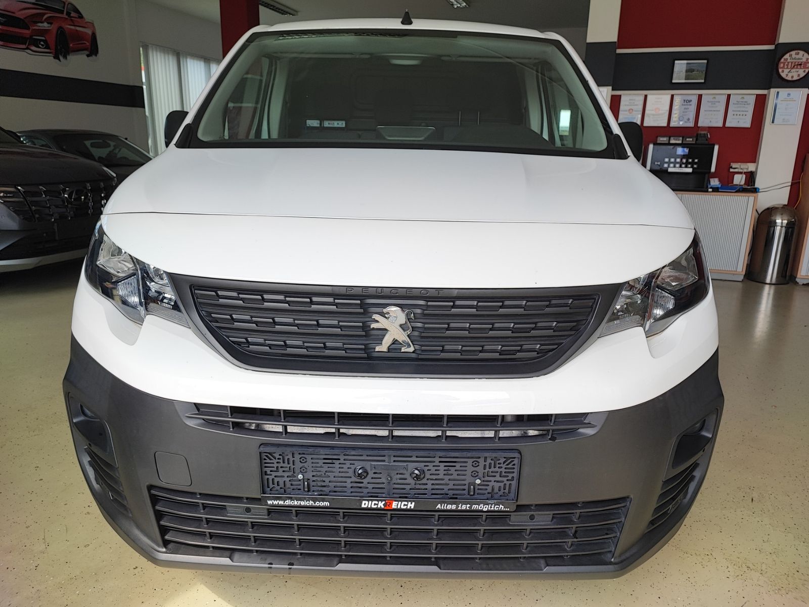 Fahrzeugabbildung Peugeot Partner Premium L2 1,5 HDI TEMP/NAVI/PDC/APP/SHZ