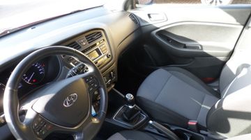 Hyundai i20 Trend 1.2 84 PS mit Klima Sitzheizung vorn E