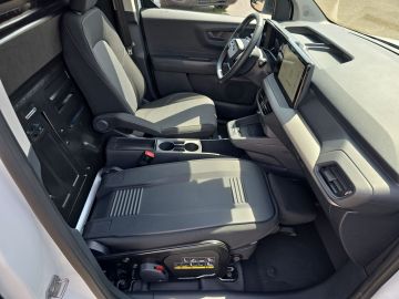 Bild 16 Ford Transit Courier -e SYNK 4 Klimaautom Parklenkass