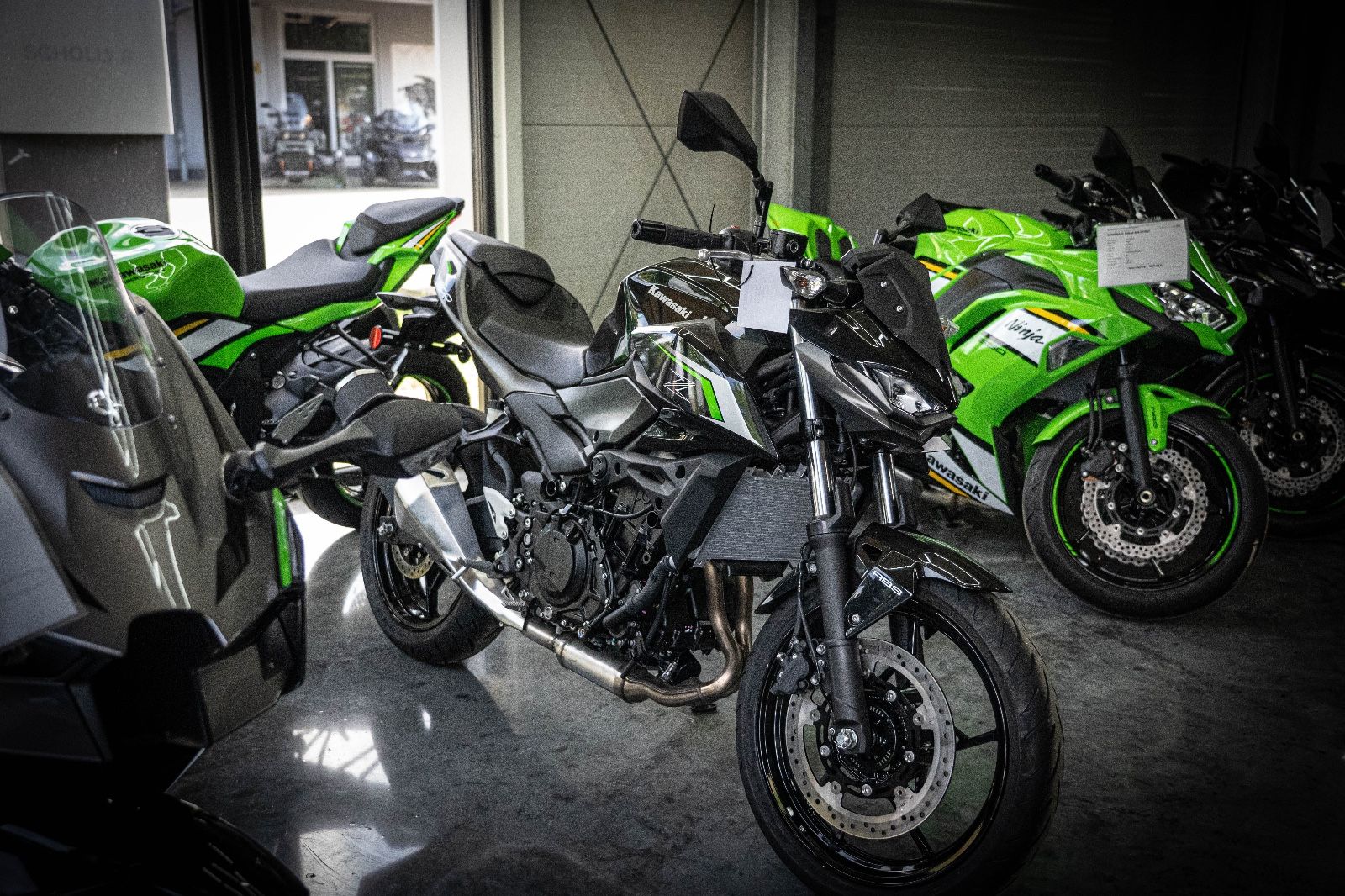 Fahrzeugabbildung Kawasaki Z500  Neu 4 Jahre Garantie