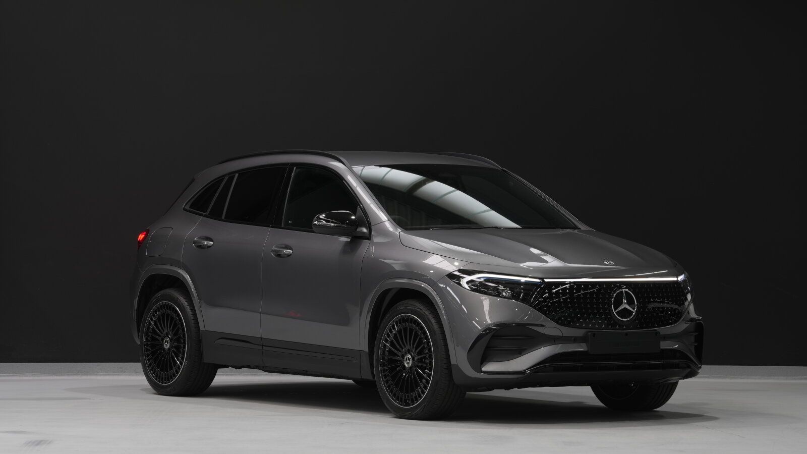 Mercedes-Benz EQA 250+ AMG RHD RECHTSLENKER EXPORT