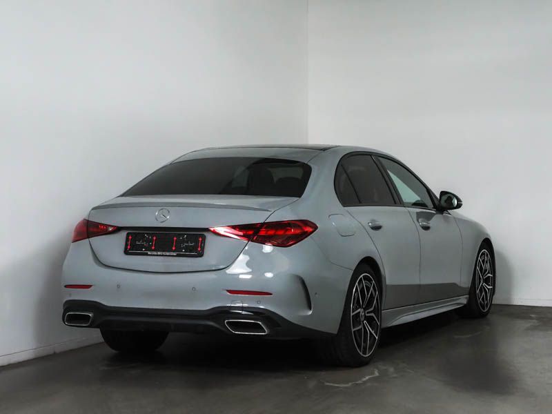 Mercedes-Benz C 300 — fotografia 3