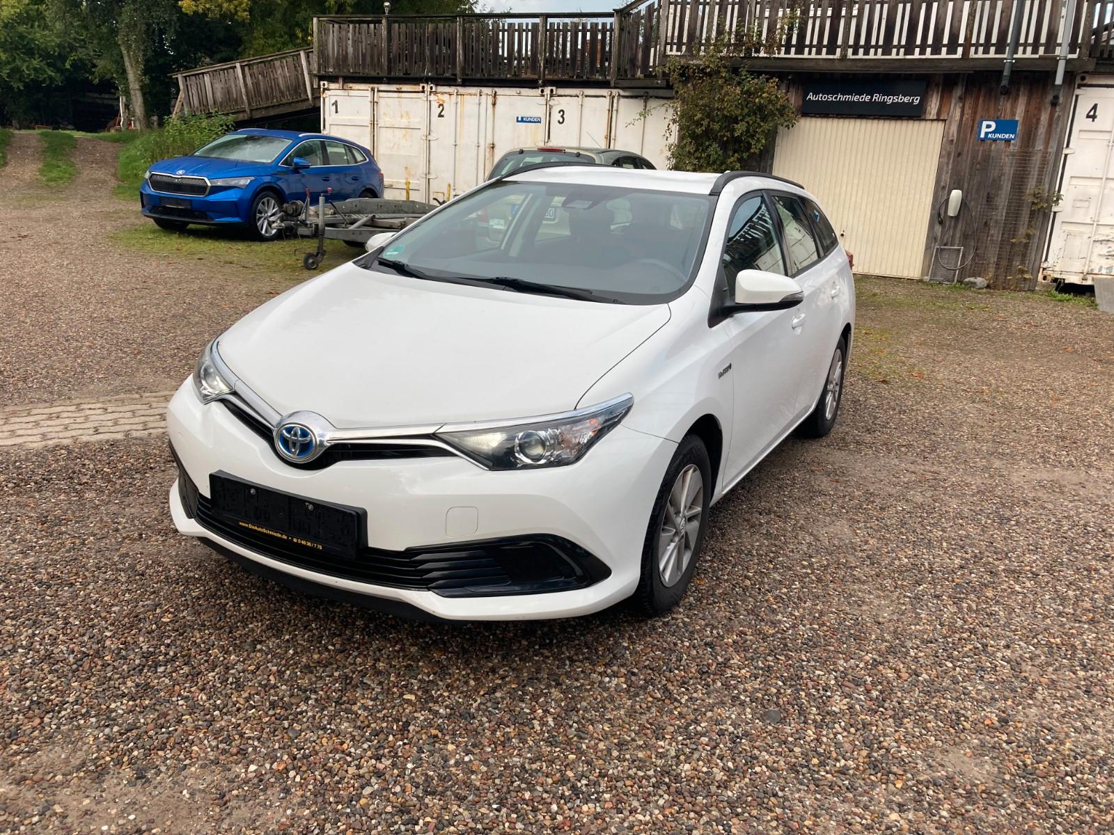 Toyota Auris Touring Sports Hybrid Cool