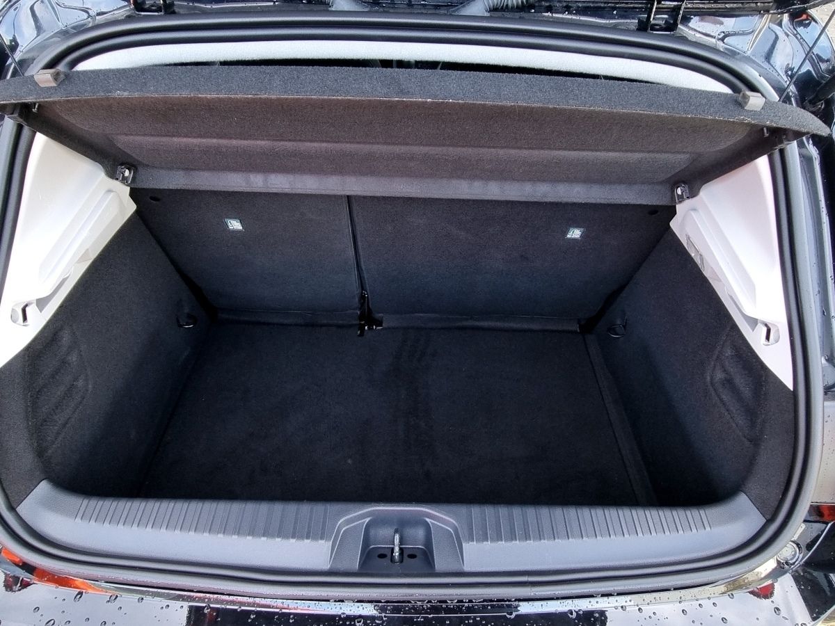 Fahrzeugabbildung Renault Clio EXPERIENCE TCe 100