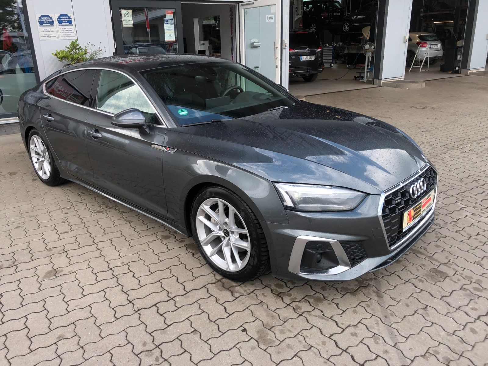 Fahrzeugabbildung Audi A5 Sportback 40 TDI quattro S line