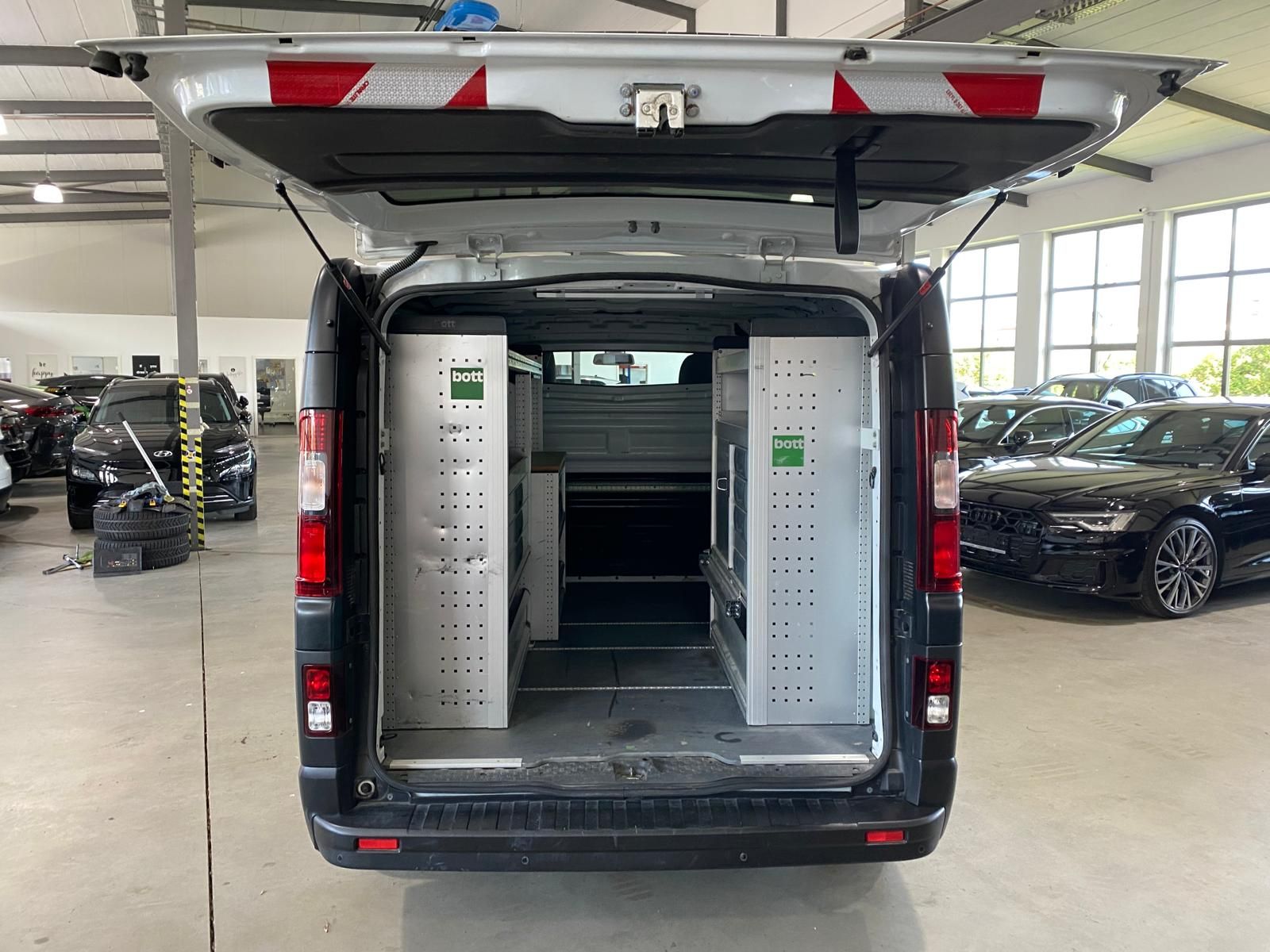 Fahrzeugabbildung Renault Trafic L1H1 2.0 dCi /Navi/Klima/2-Si/BOTT/SH/RFK