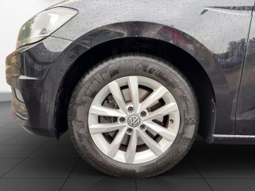 Volkswagen Touran - 9
