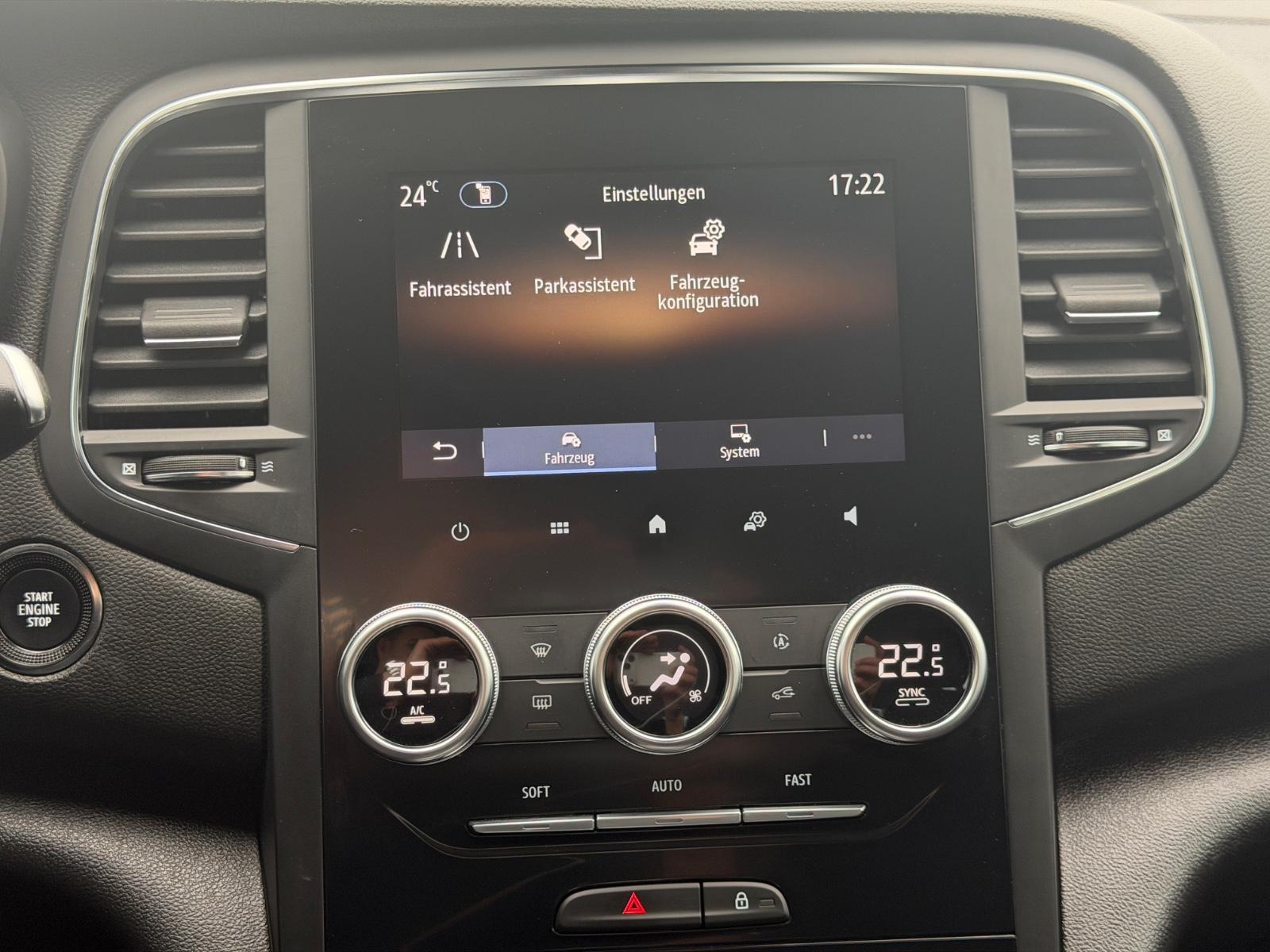 Renault Megane IV GT Automatik CarPlay Kamera AHK Spur