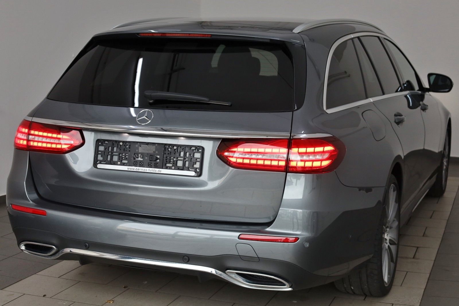 Fahrzeugabbildung Mercedes-Benz E 450 T, 4Matic,AMG Line,Panorama,360°,AHK el,WR