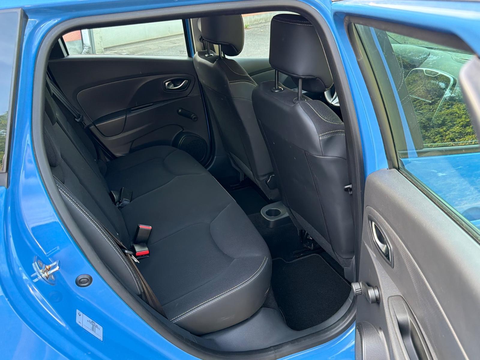 Renault Clio 2015 — photo 12