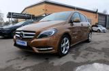 Mercedes-Benz B 200/Sport-Paket/Kamera/Spur-Paket - Mercedes-Benz B 200: Sport