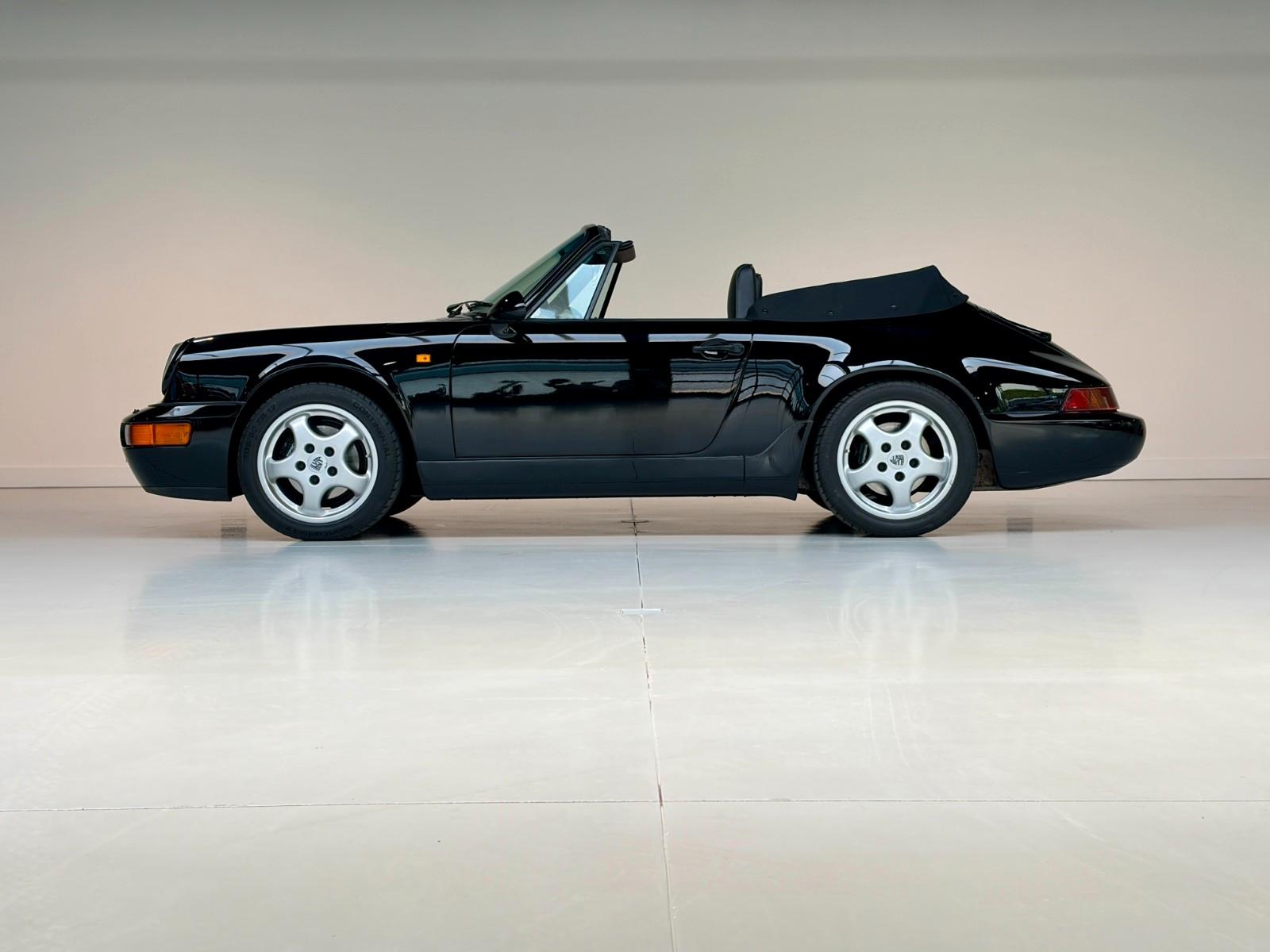 Porsche 964 C2 Cabrio Manual PZ Scheckheft 2 owner 1993