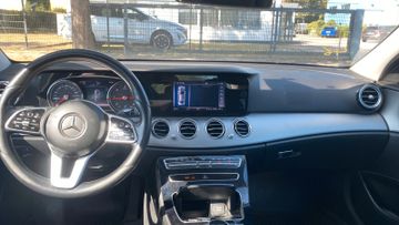Mercedes E 200 - 8