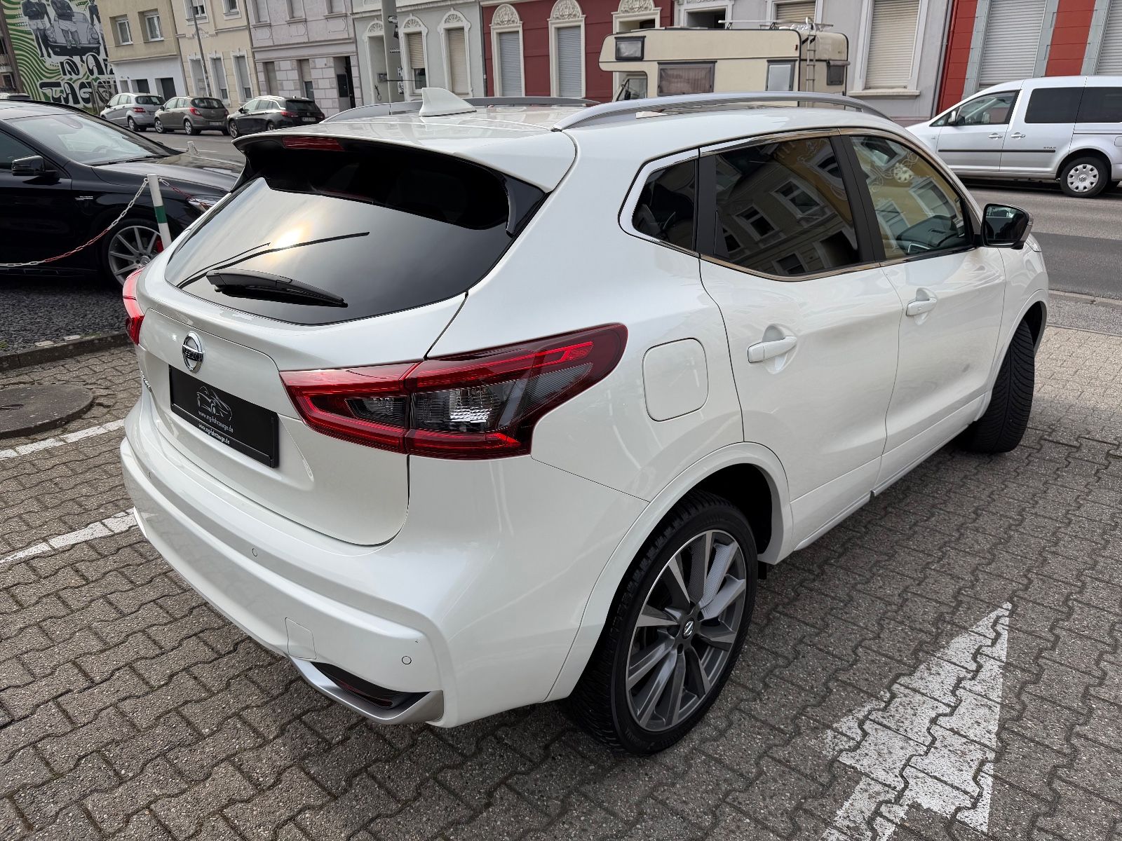 Fahrzeugabbildung Nissan Qashqai Tekna+ VOLLAUSSTATTUNG 19 ZOLL BOSE