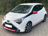 Toyota Aygo Automatik | 1. Hand | Rückfahrkamera - Toyota Aygo (X) in Lübeck
