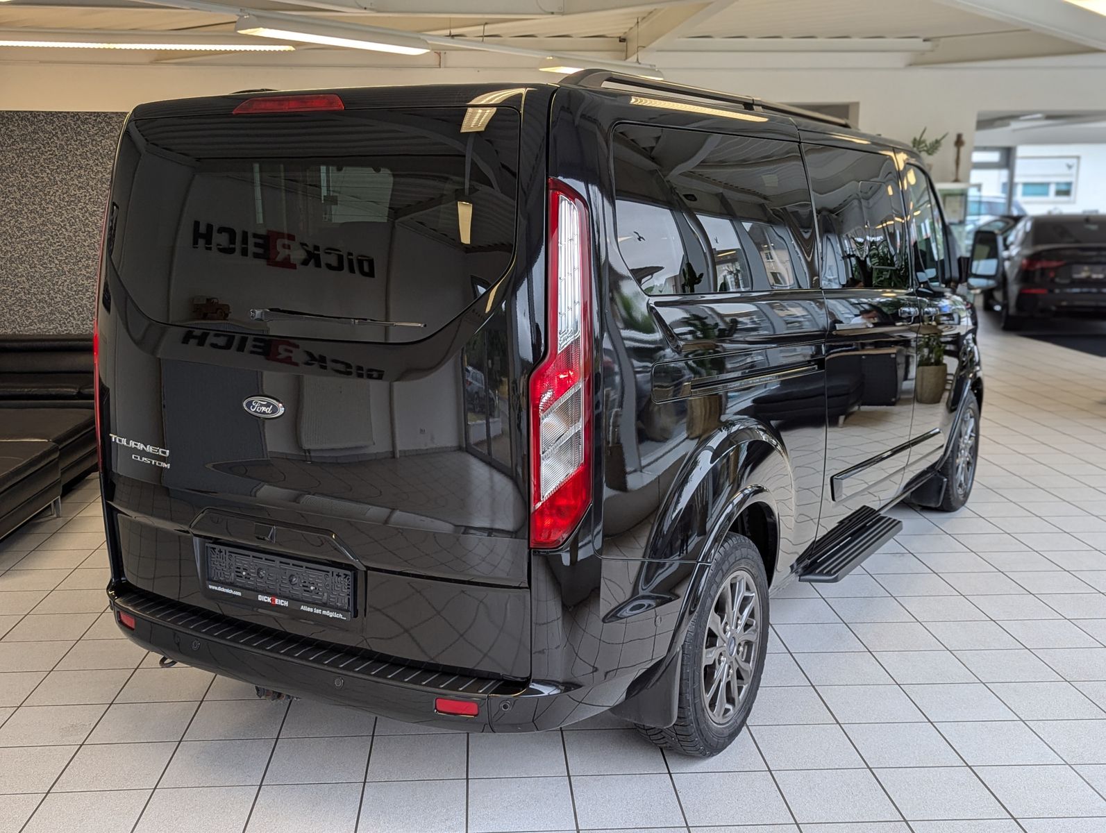 FORD Tourneo Custom 320 L2 Titan. 9-Sitze ACC Cam AHK - Image 7