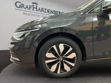 Volkswagen Golf - 2