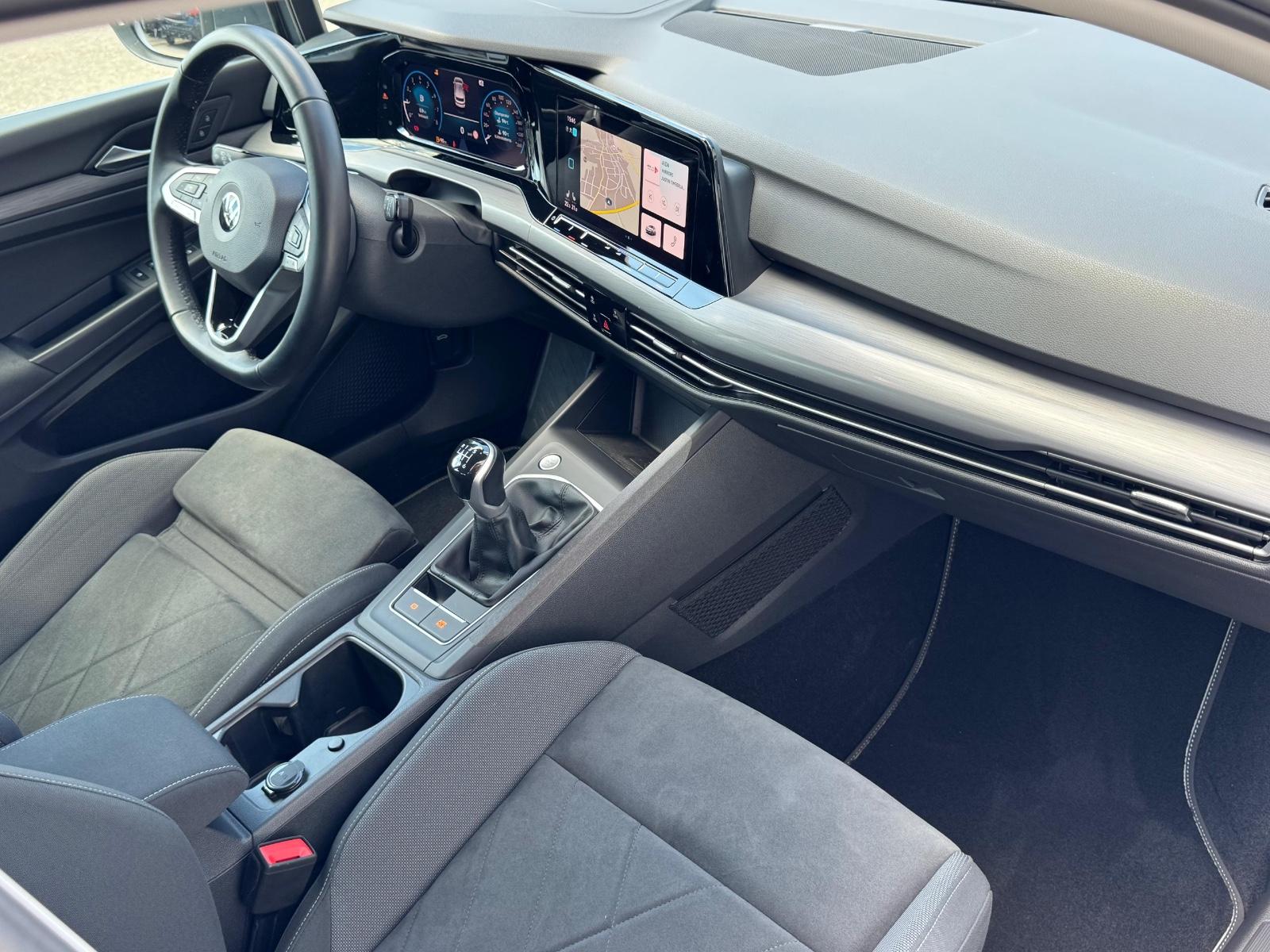 Volkswagen Golf VIII Lim. Style 1.Hd 8f. Nav DAB LED Massag, миниатюра 27