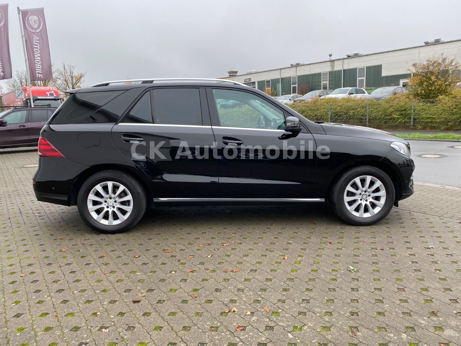 Fahrzeugabbildung Mercedes-Benz GLE 350d 4Matic/Navi/Rückfahrkamera/Tempomat