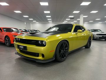 Dodge Challenger - 3