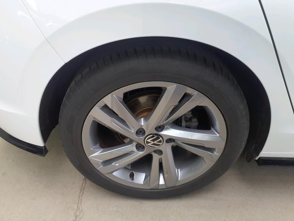 Volkswagen Golf R-Line 2.0 TDI SCR Pano*Tempo*Nav*PDC*Klima