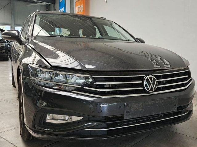 Volkswagen Passat Variant Business Navi Memory Kamera LED