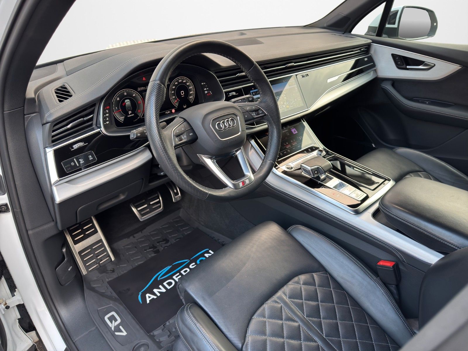 Fahrzeugabbildung Audi Q7 50 TDI SLINE SPORT BLACK HUD B&O LASER ALLRAD
