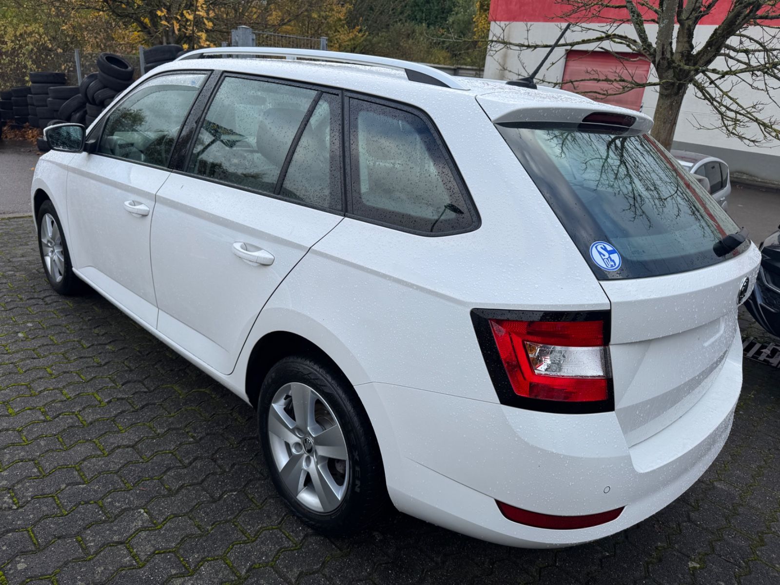 Fahrzeugabbildung SKODA Fabia Combi Style LED+Bluetooth+KeylessGo