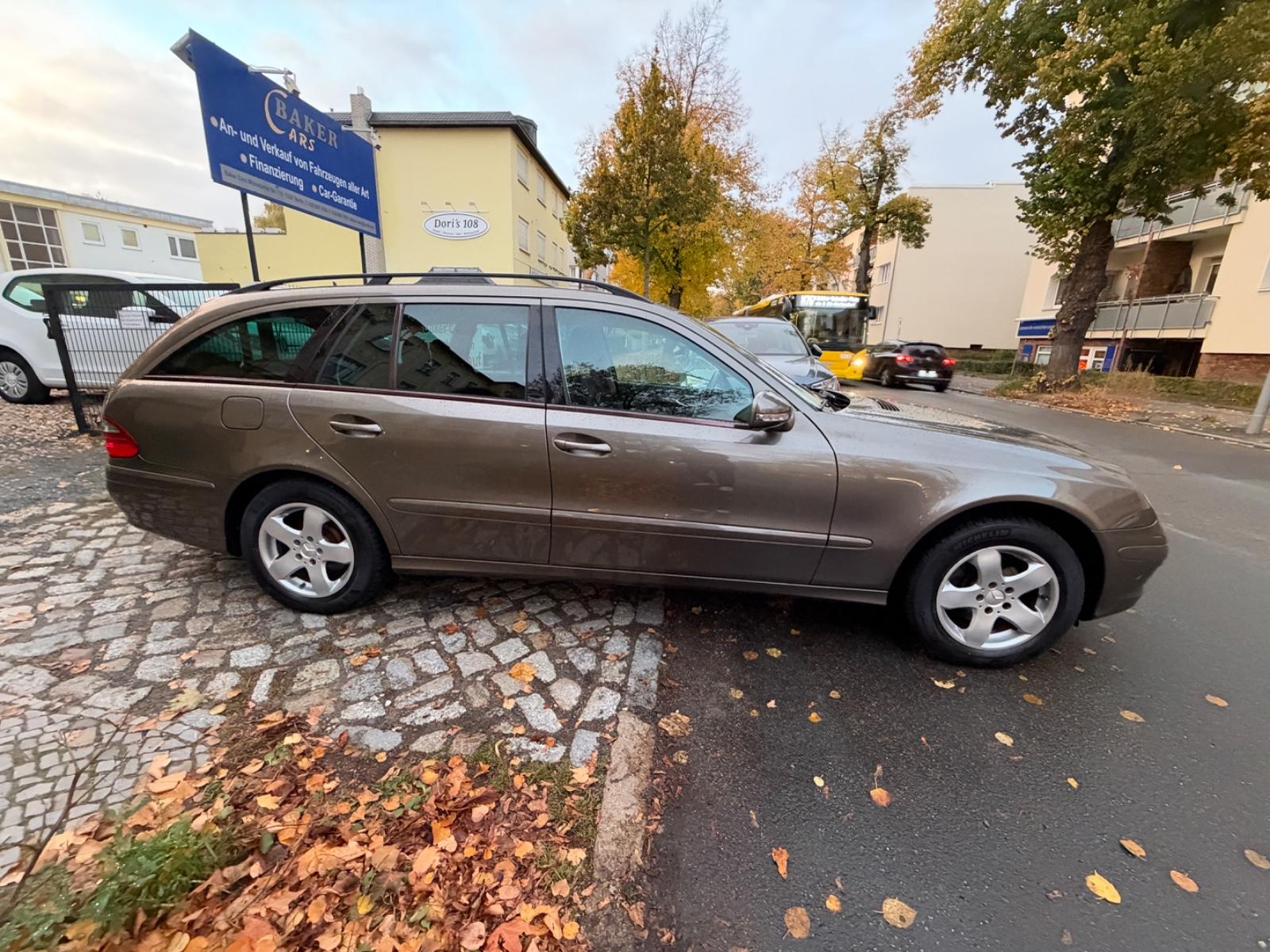Mercedes-Benz E220 2007 — photo 7