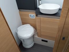 Adria Matrix 670 SL, 60 Y JUBILEE Sondermodell