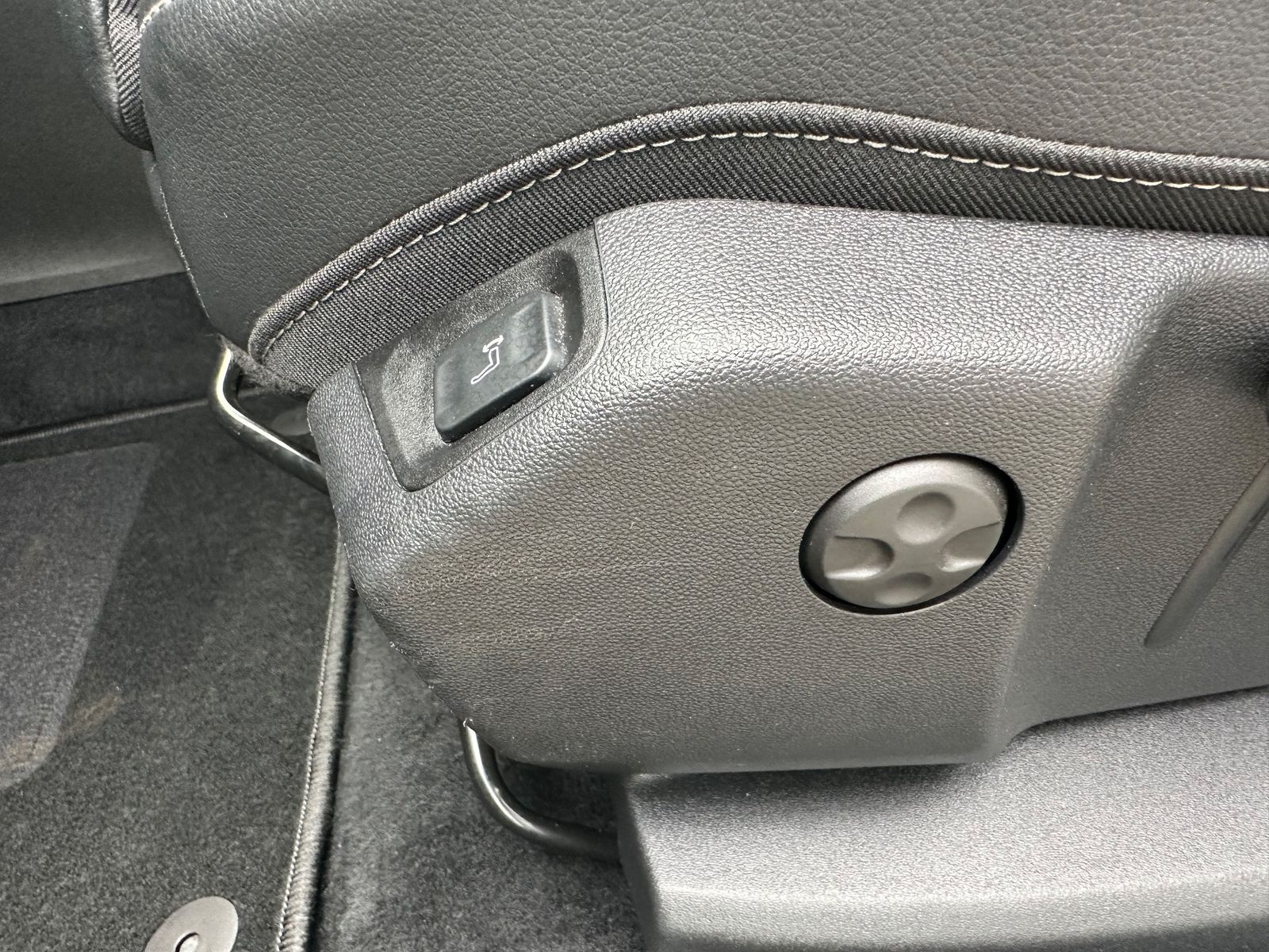 Fahrzeugabbildung Opel Grandland X 1.5 D Automatik Elegance NAV+MATRIX