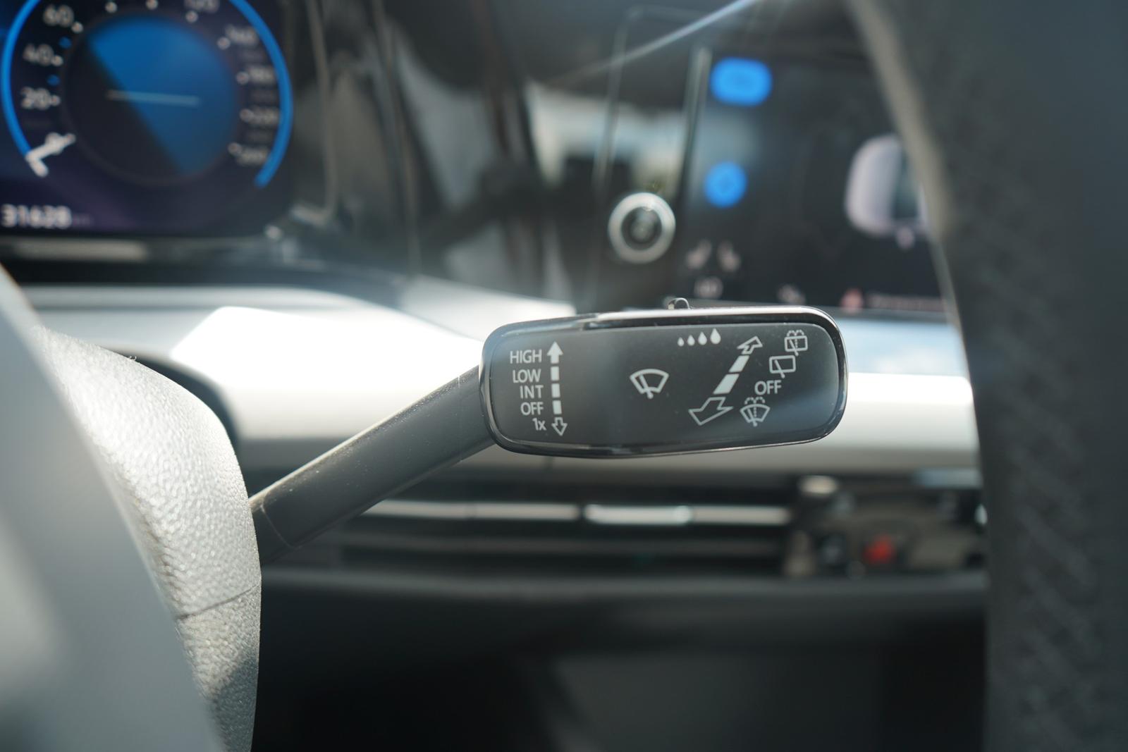 Volkswagen Golf VIII 1.5 TSI Life LED ACC App-Connect PDC