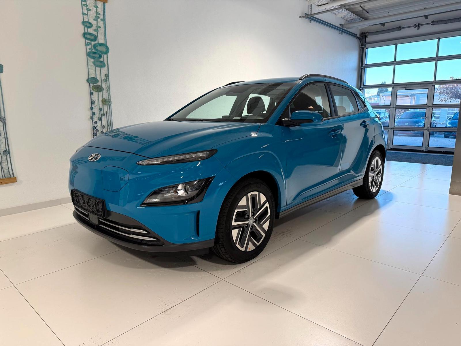 Hyundai KONA Select / Select-Paket Elektro 2WD Lenkra...