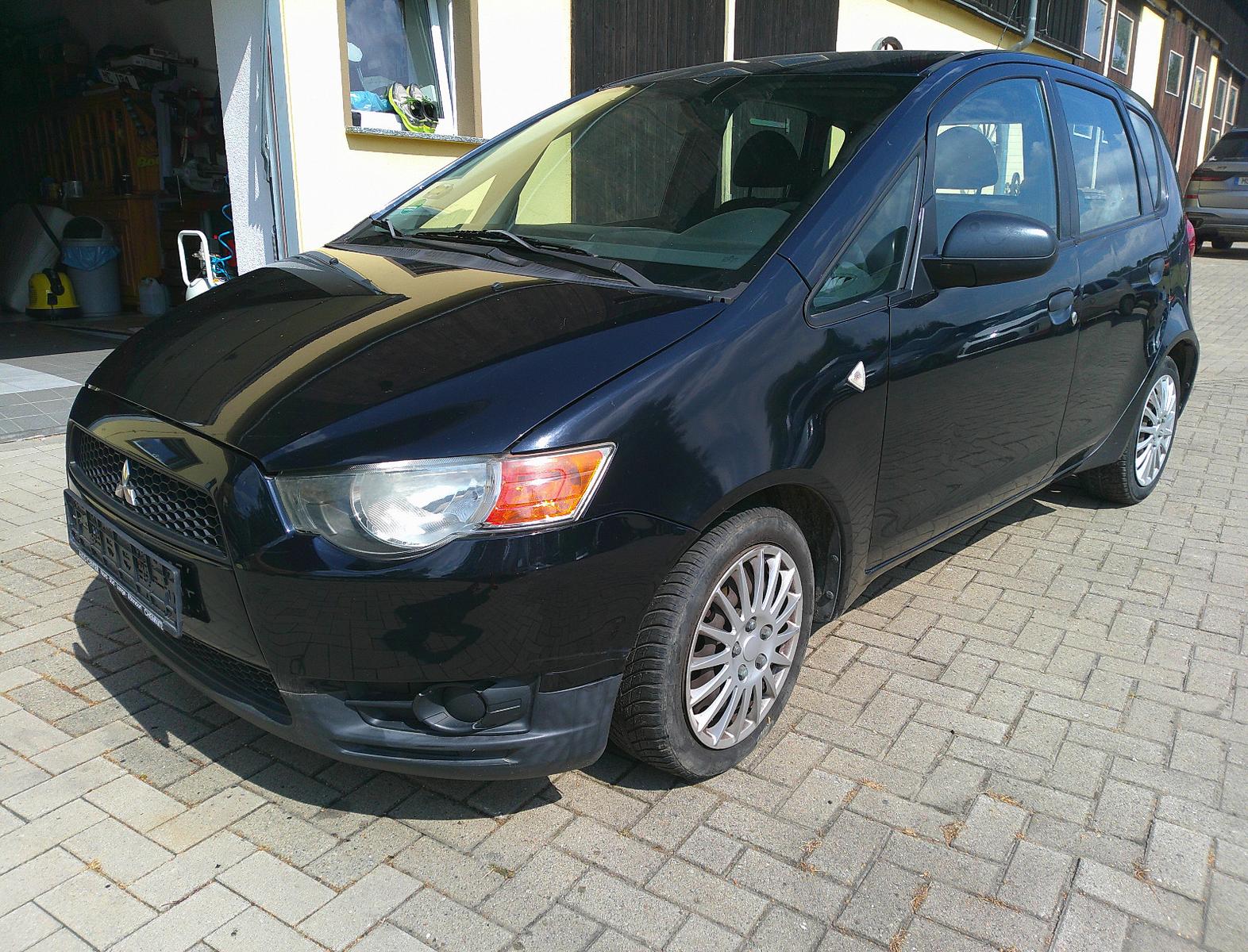 Mitsubishi Colt Lim. 5-trg. Inform  TÜV. 02-2028