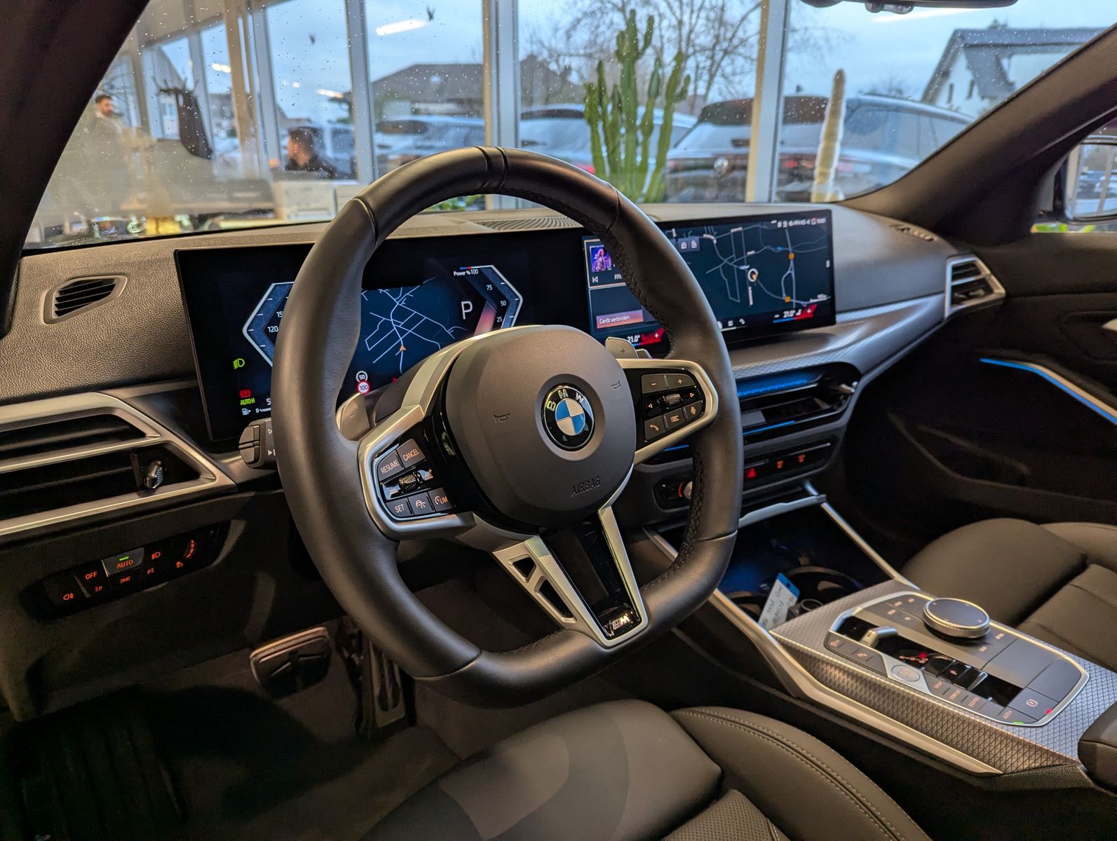 BMW 330 d xD M-Sport Pano Adaptiv M-Fahrwerk ACC AHK - Image 23