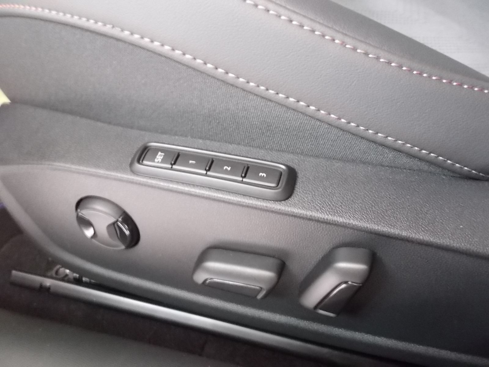 Fahrzeugabbildung CUPRA Formentor VZ 1.5 e-Hybrid DSG