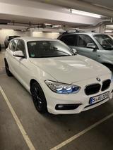 BMW 116i Scheckheft/2.Hand/wenig KM/8-Fach bereift - BMW 116 in Stuttgart