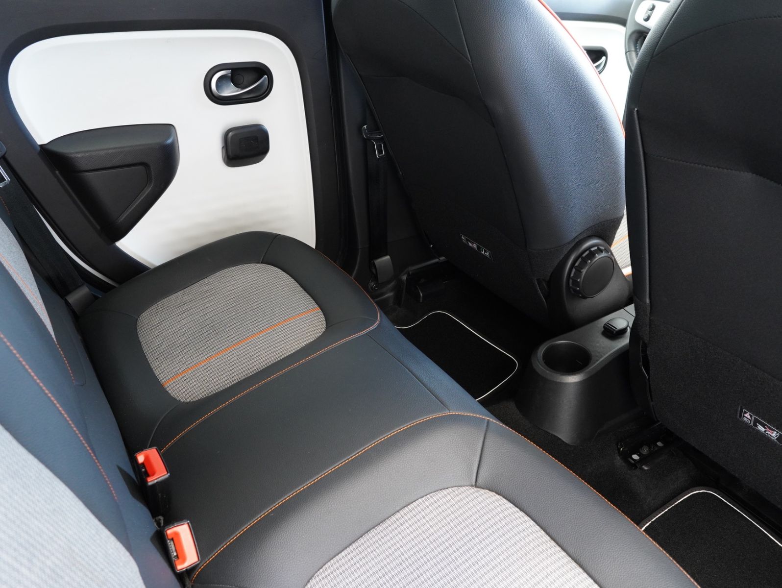 Fahrzeugabbildung Renault Twingo Vibes Electric