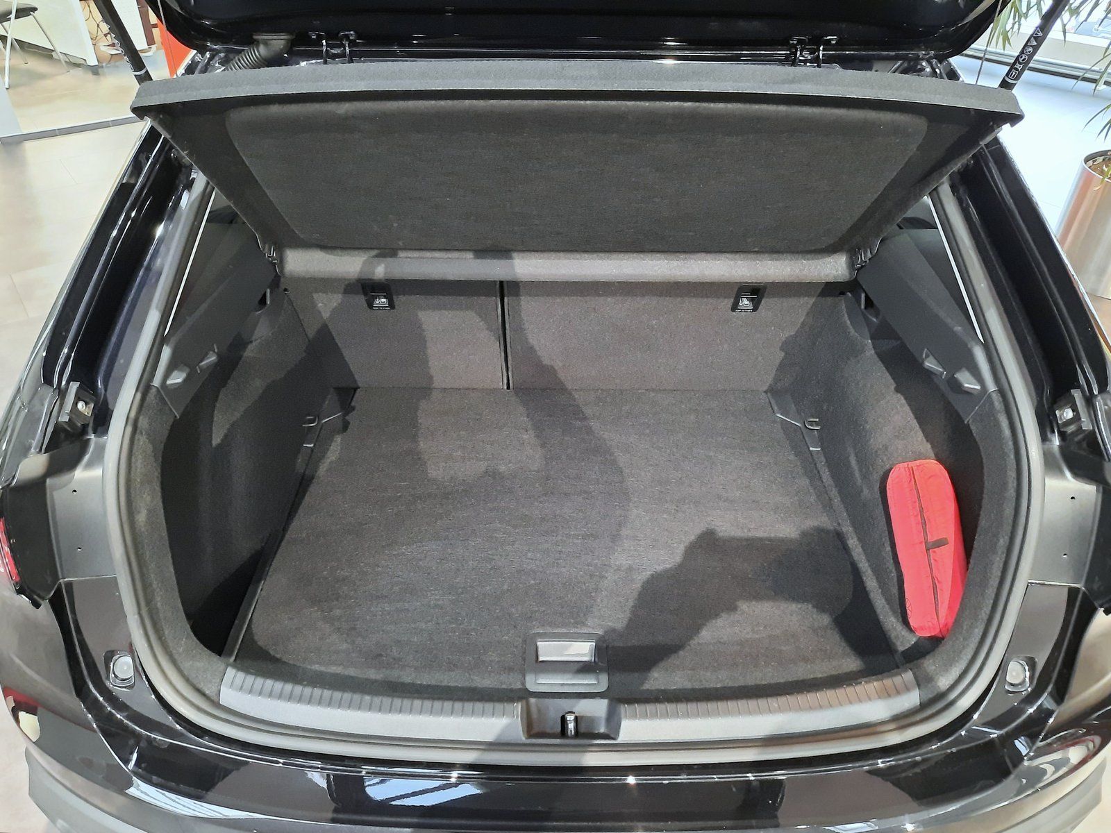 Fahrzeugabbildung Volkswagen Taigo Goal TSI DSG *AHK*Navi*Cam*